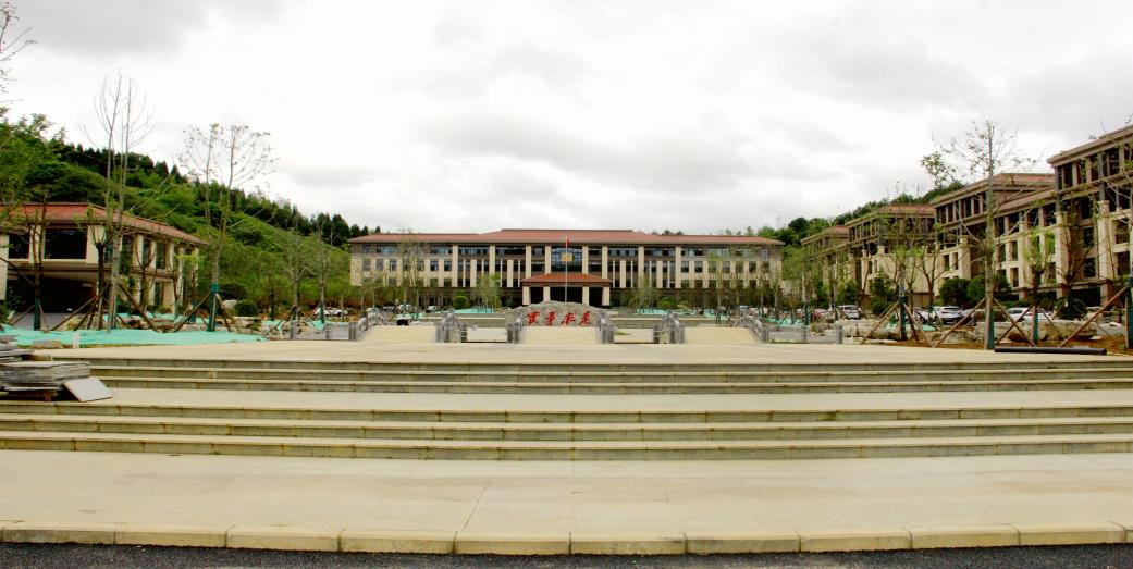 �й�������ί��У